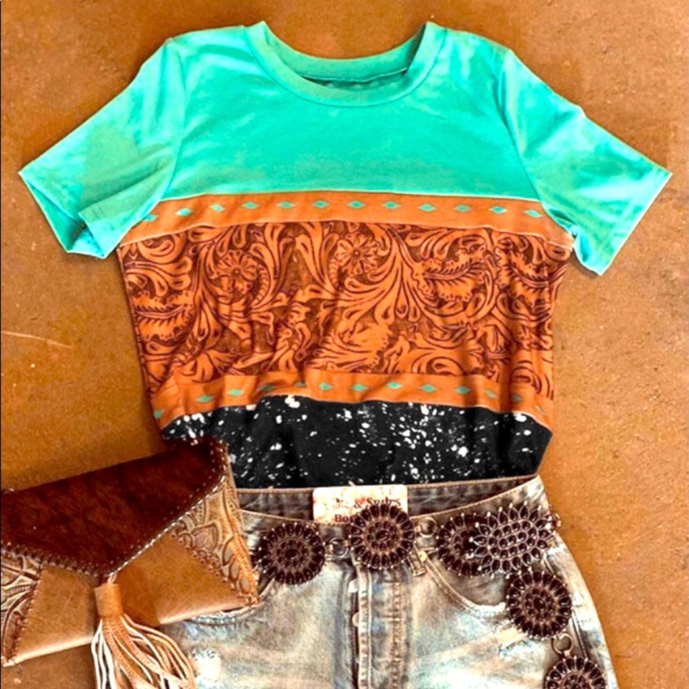 Green Tee w/ Tooled Leather and Black&White Design - Picture 2 of 5
